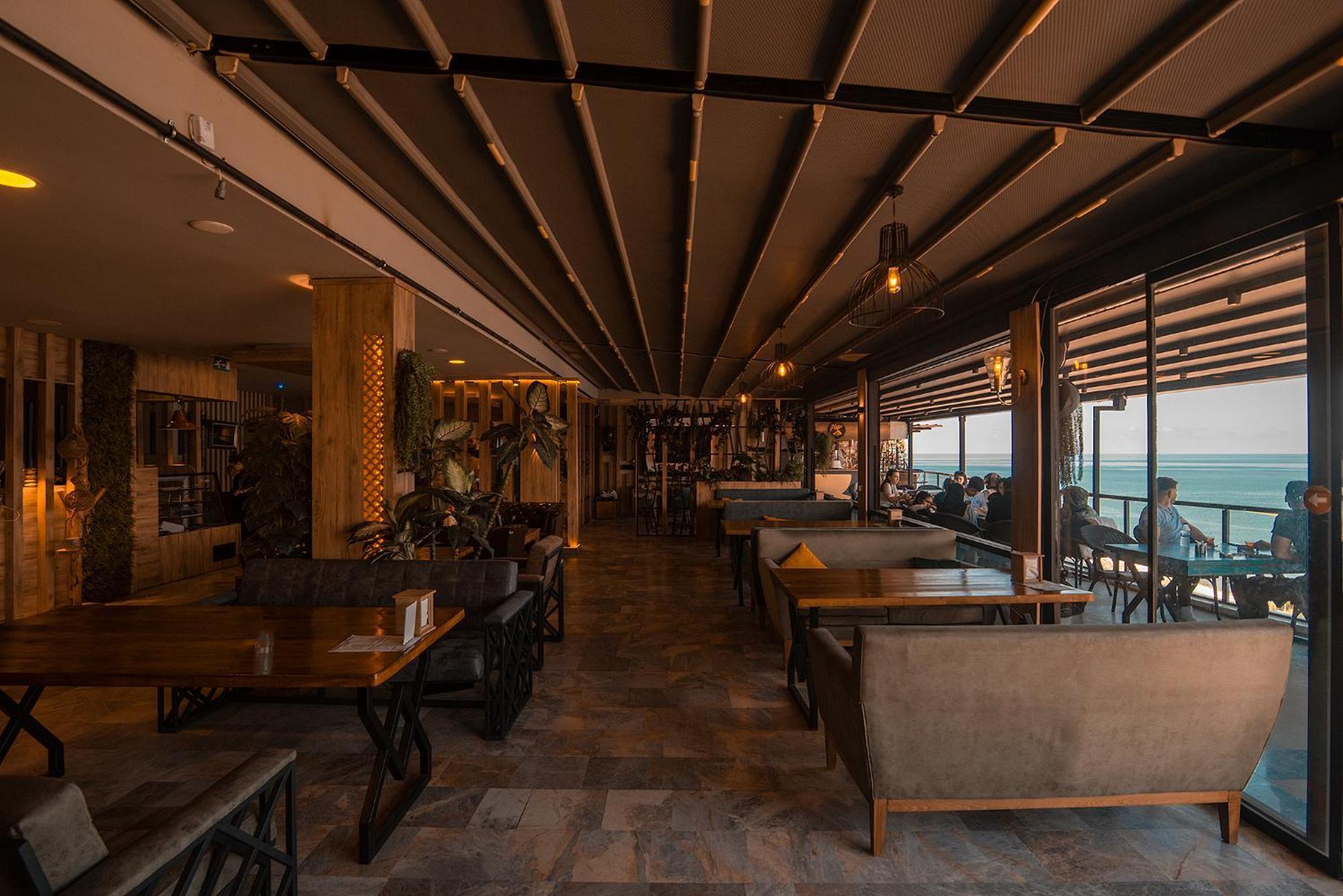 Royal Comfort Hotel Arakli Экстерьер фото
