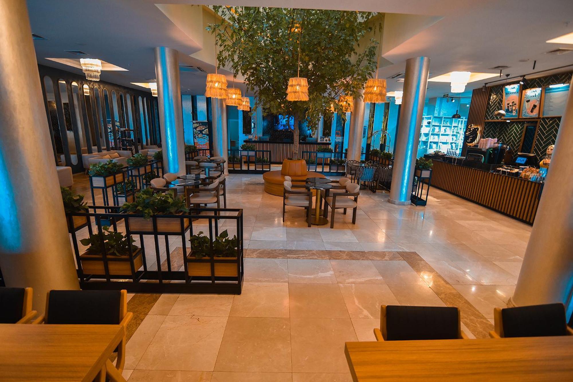 Royal Comfort Hotel Arakli Экстерьер фото
