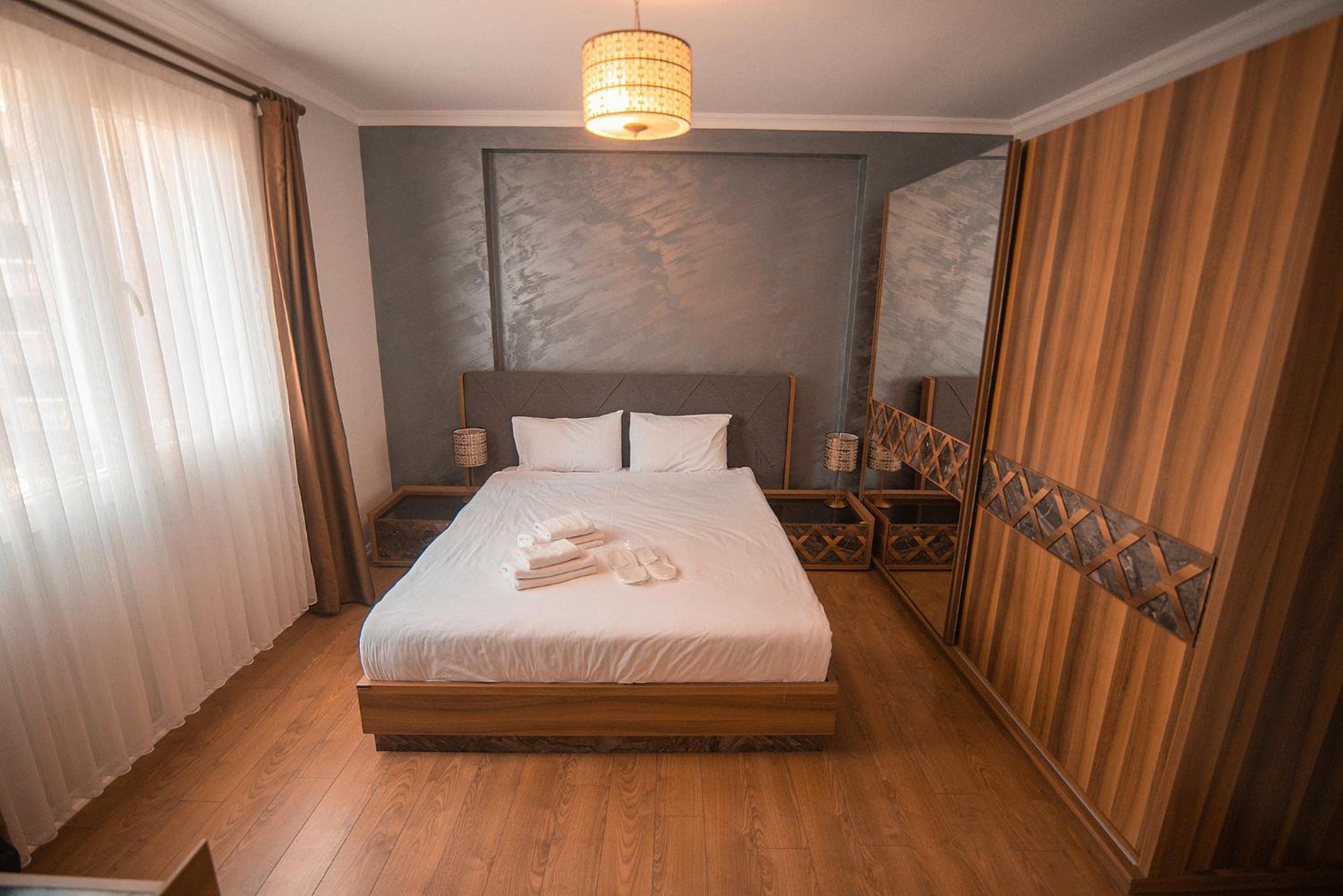 Royal Comfort Hotel Arakli Экстерьер фото