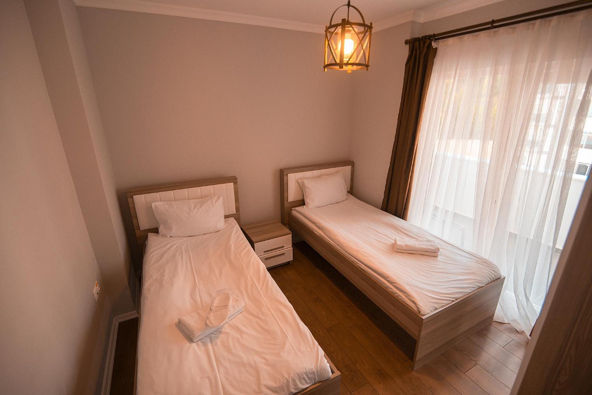Royal Comfort Hotel Arakli Экстерьер фото