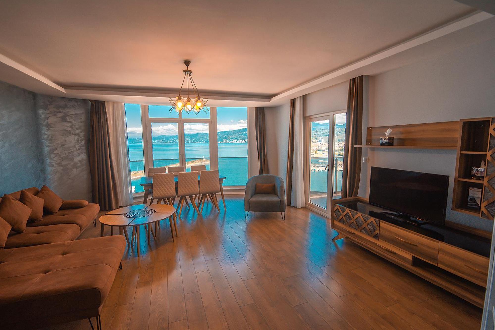 Royal Comfort Hotel Arakli Экстерьер фото